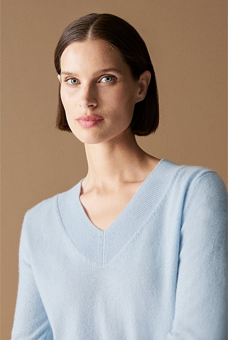 Cashmere Metallic Fleck V Neck Knit