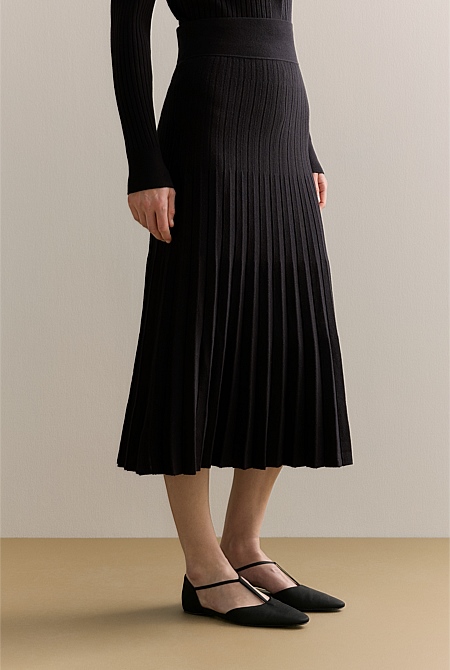 Knit pleated skirt dress best sale