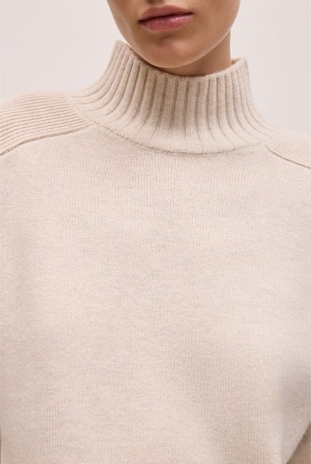 Merino Funnel Neck Pullover