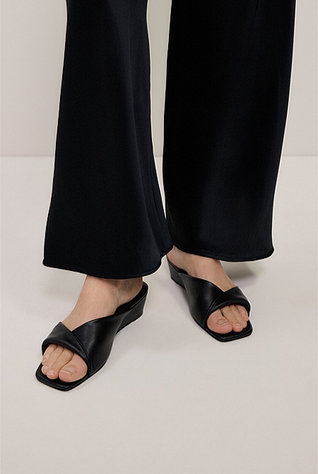 Salva Wedge Mule