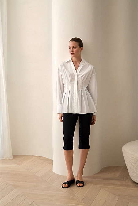 Bi-Stretch Capri Pant